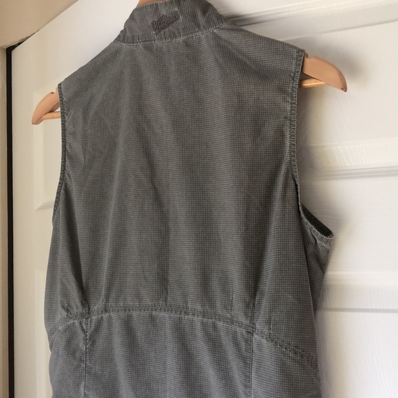 Size large Woolrich dress. Great condition. - Picture 9 of 10